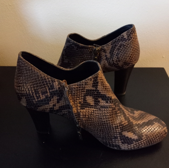 Geox Respira Leather Faux Snakeskin Bootie - Picture 11 of 11